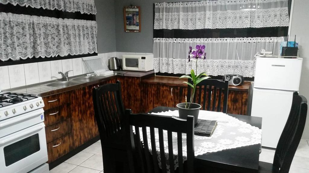 Sunset Palms Rarotonga Hotel Ngoại thất bức ảnh